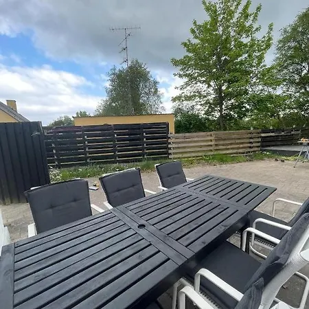 Comfy Cottege In Jeru Apartmán *